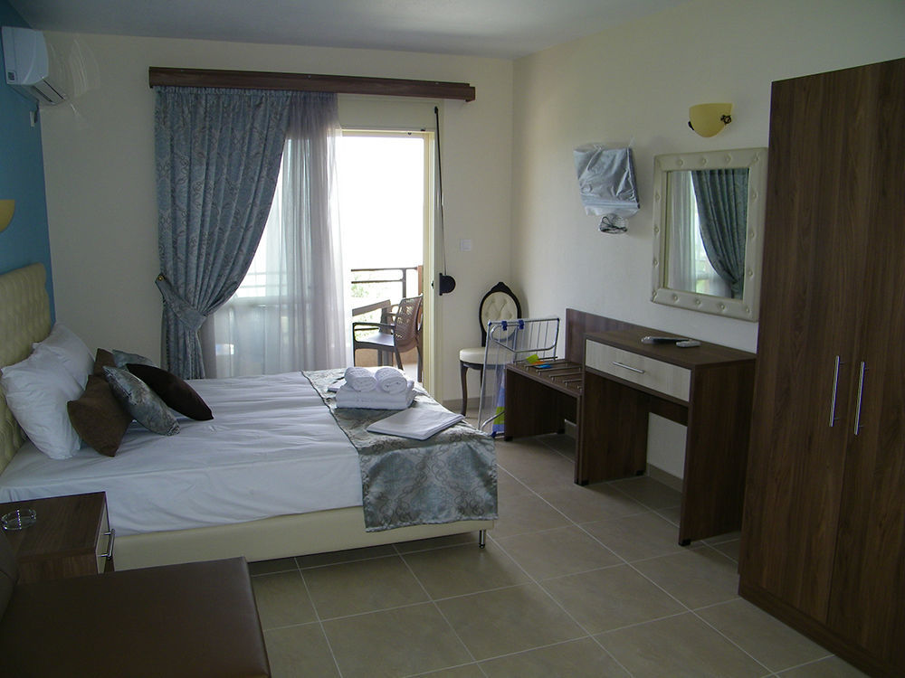 Castro Deluxe Appartement Toroni Buitenkant foto