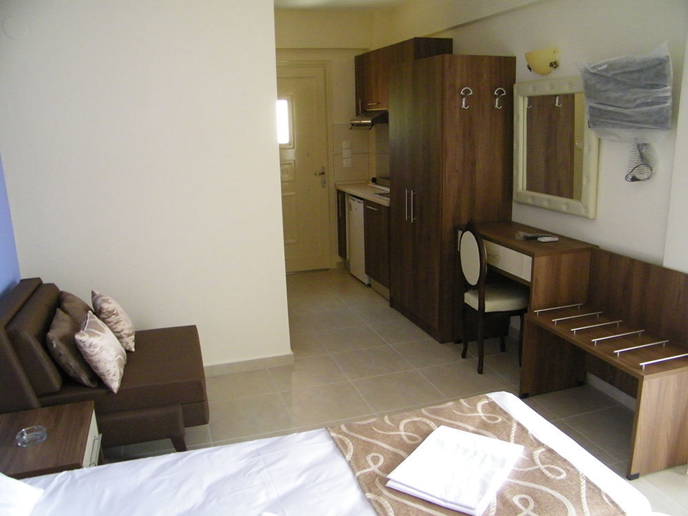 Castro Deluxe Appartement Toroni Buitenkant foto