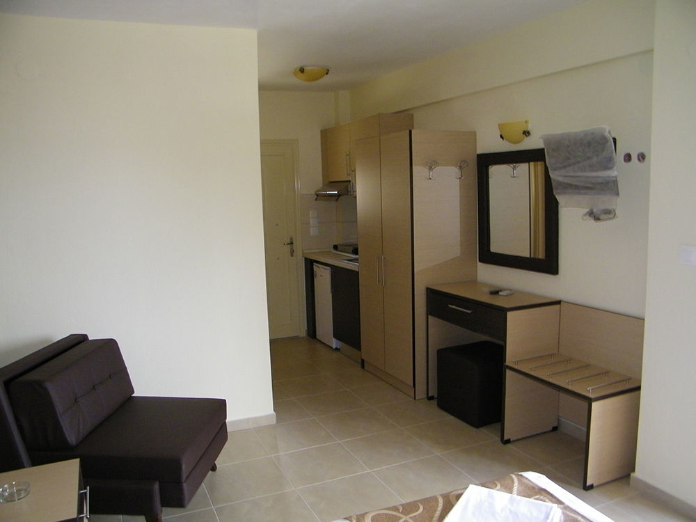 Castro Deluxe Appartement Toroni Buitenkant foto