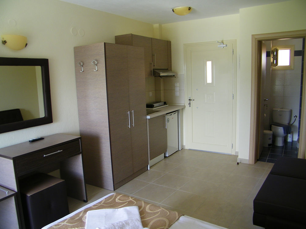 Castro Deluxe Appartement Toroni Buitenkant foto